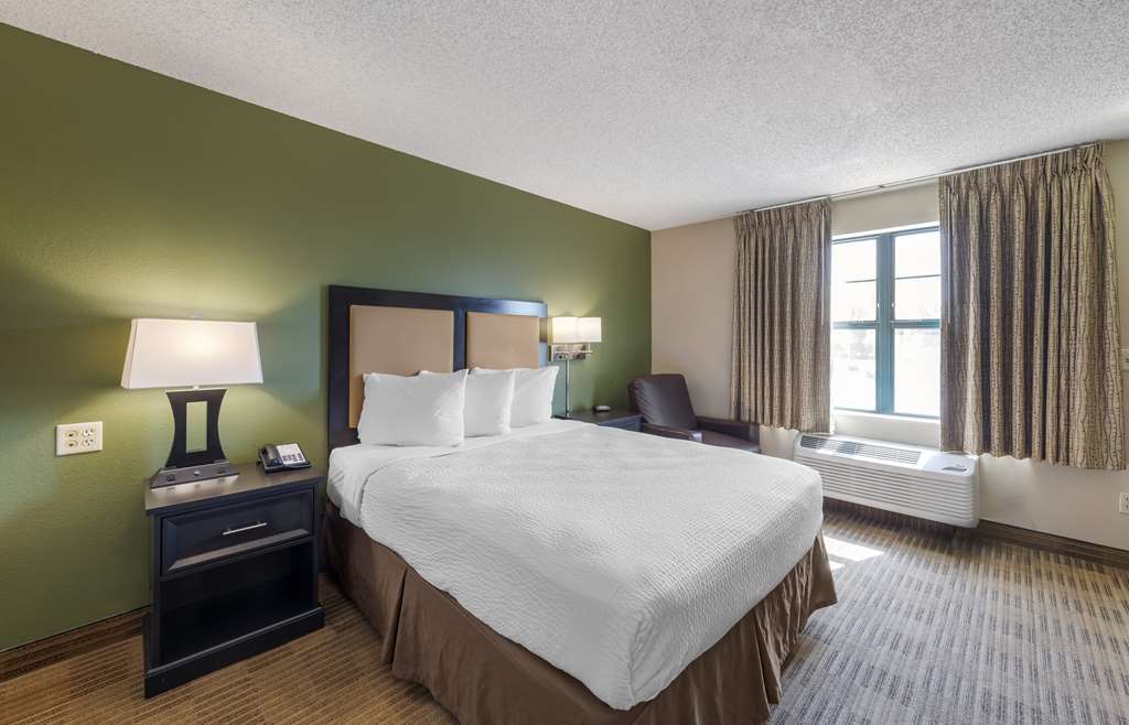 EXTENDED STAY AMERICA SUITES-guestroom-Guest Room,On-Site.jpg