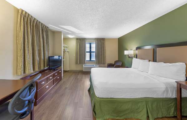  - Extended Stay America Suites Yorba Linda - CA 91, Exit 39