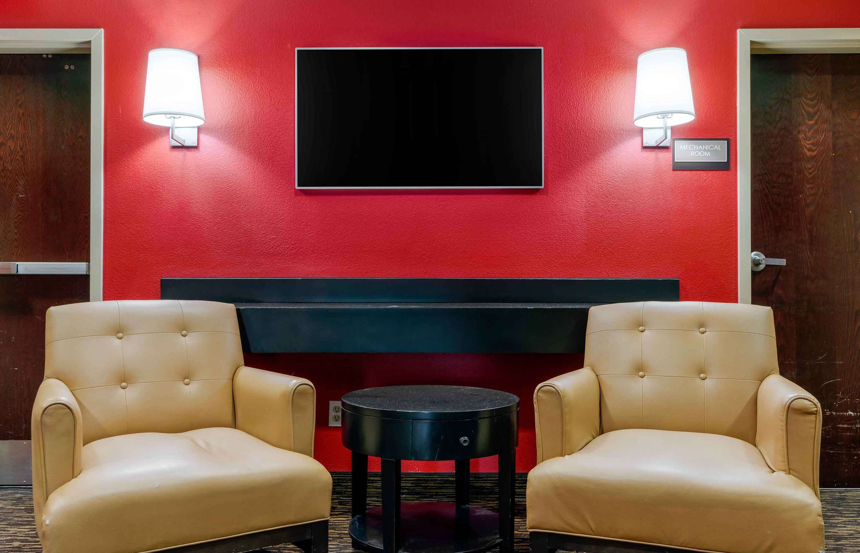 Lobby and Guest Check-in