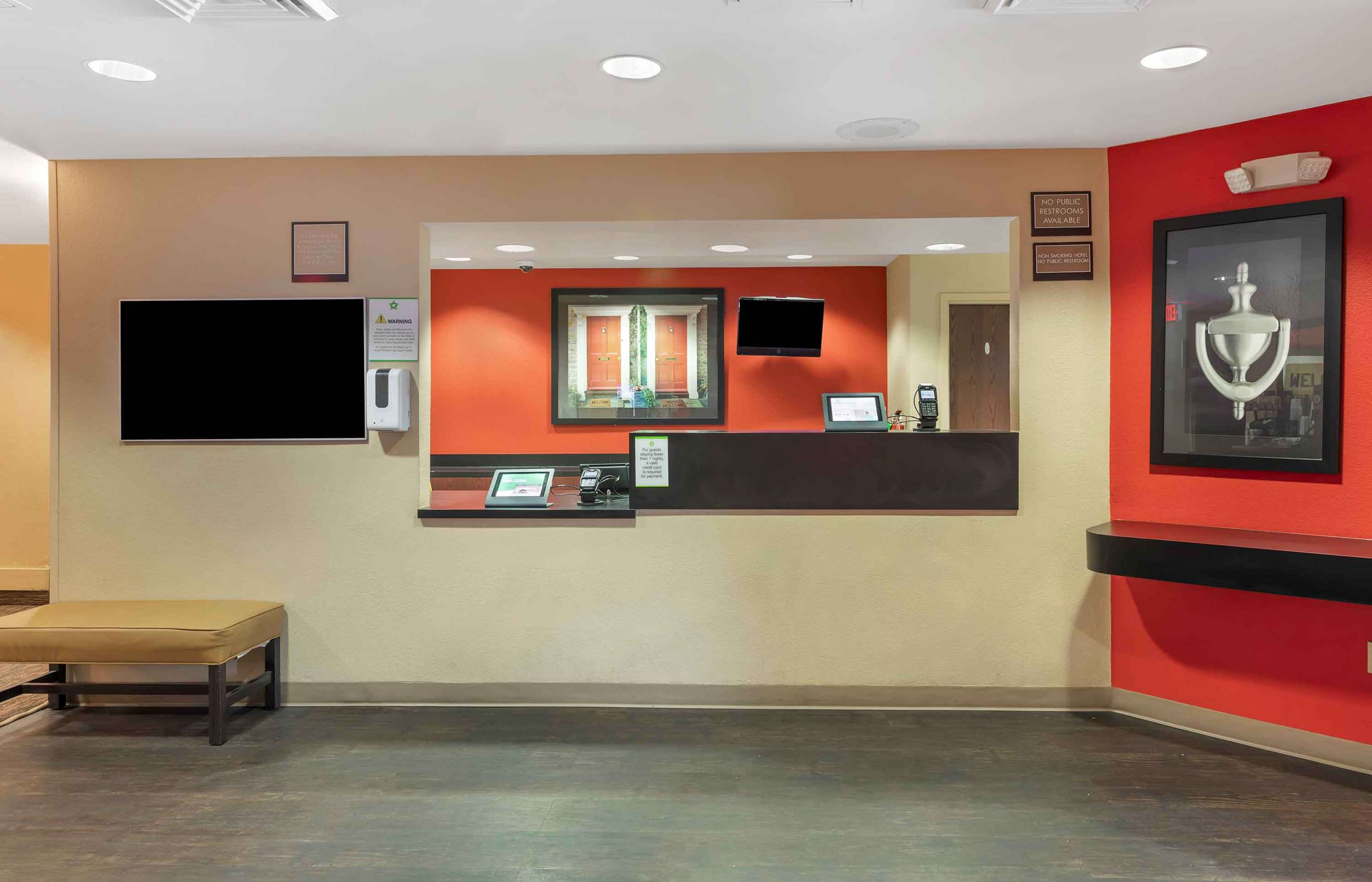Lobby and Guest Check-in