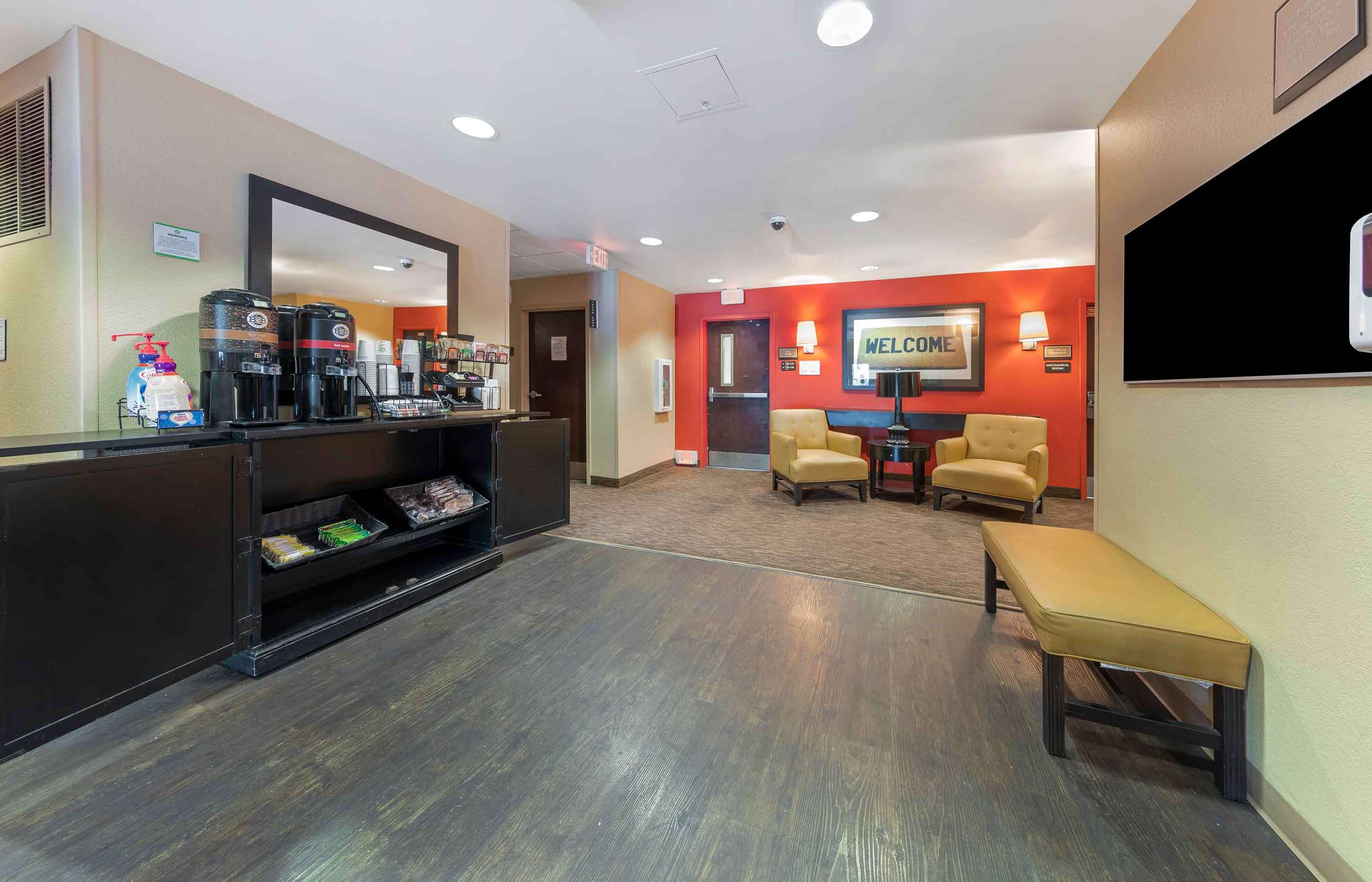 Lobby and Guest Check-in