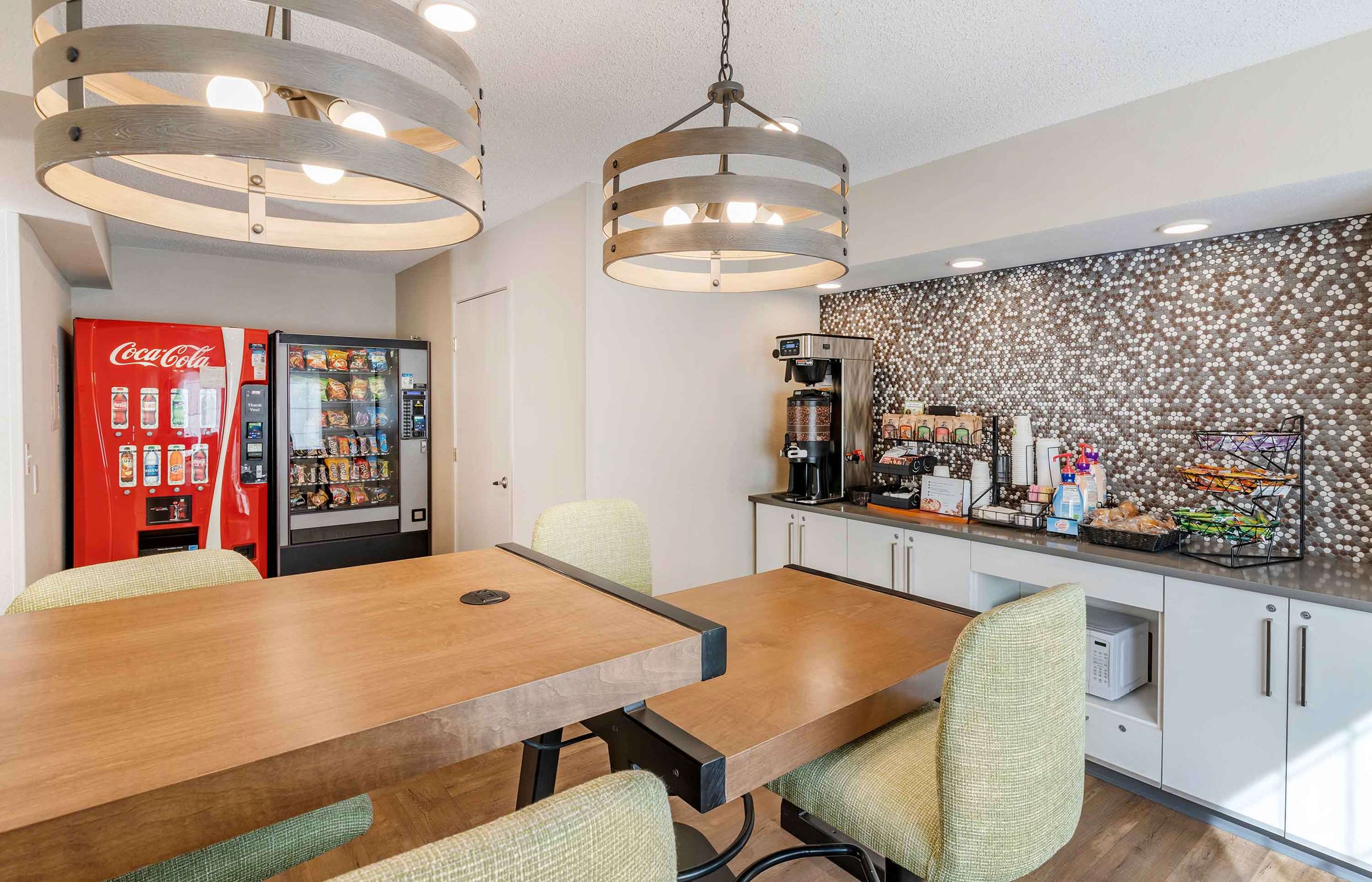 Free Grab-and-Go Breakfast | Extended Stay America Suites San Jose Mountain View