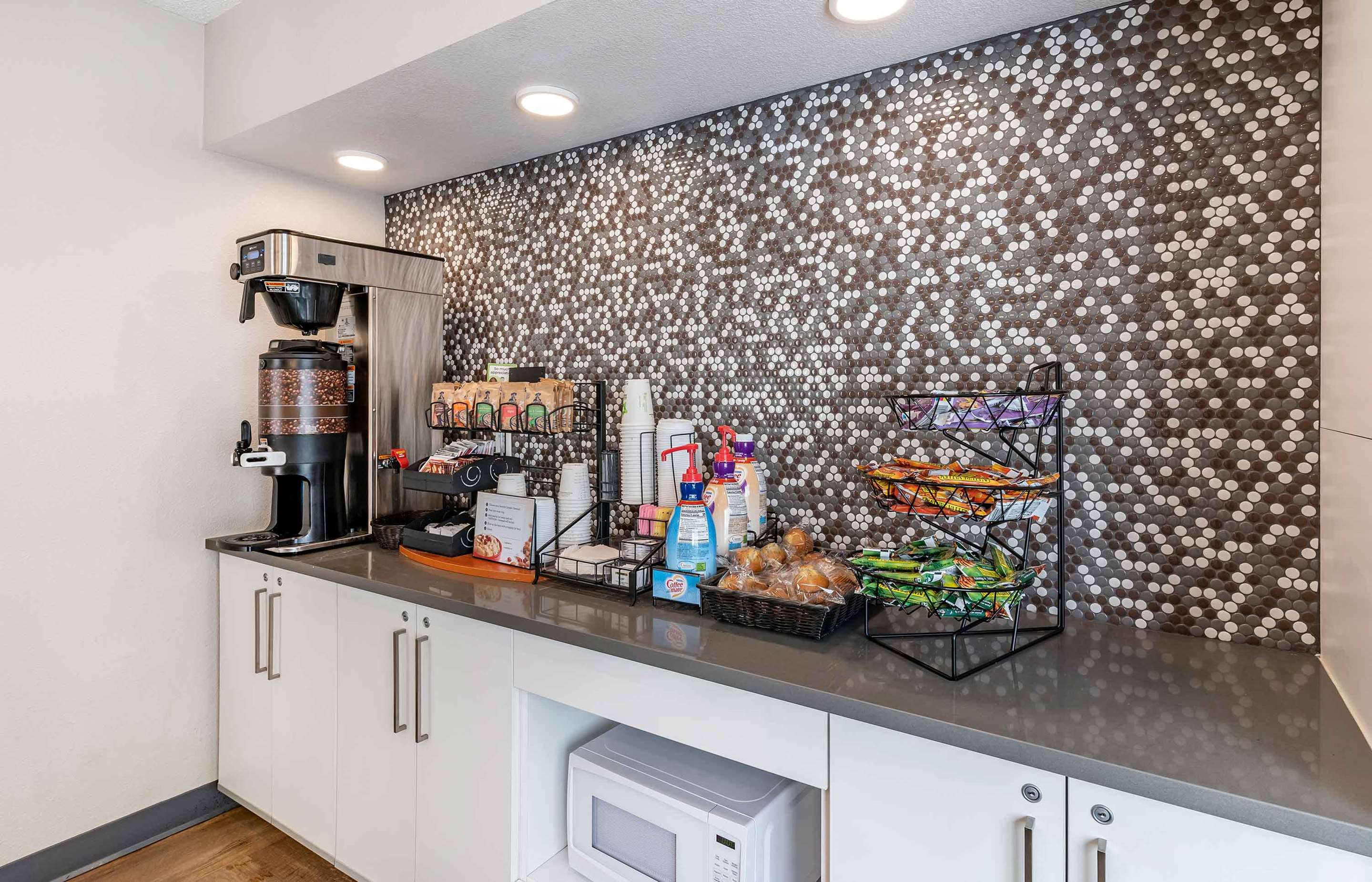 Free Grab-and-Go Breakfast | Extended Stay America Suites San Jose Mountain View