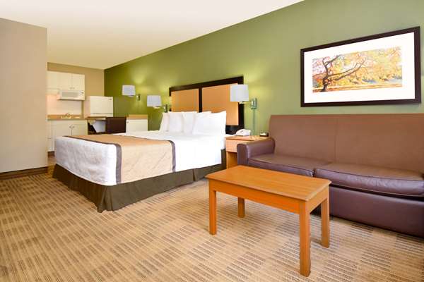  - Extended Stay America Suites South Natomas Sacramento - I-5, Exits 521 & 521B