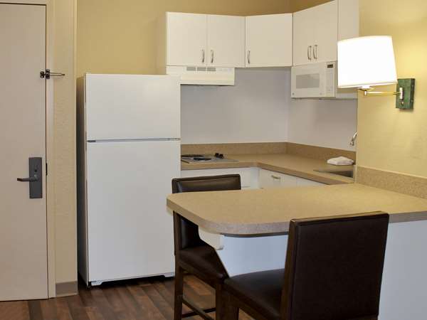  - Extended Stay America Suites San Carlos