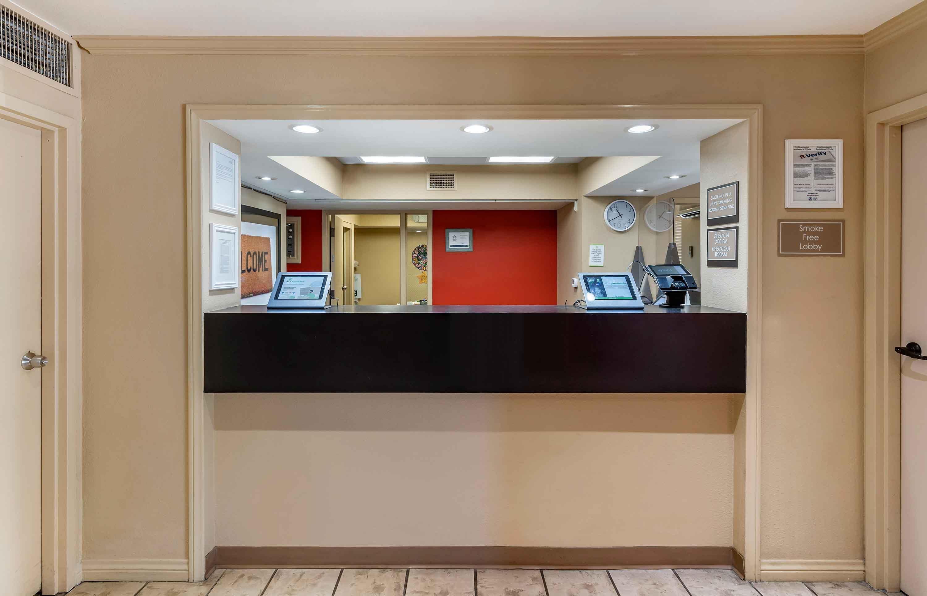 Lobby and Guest Check-in | Extended Stay America Suites San Francisco San Carlos