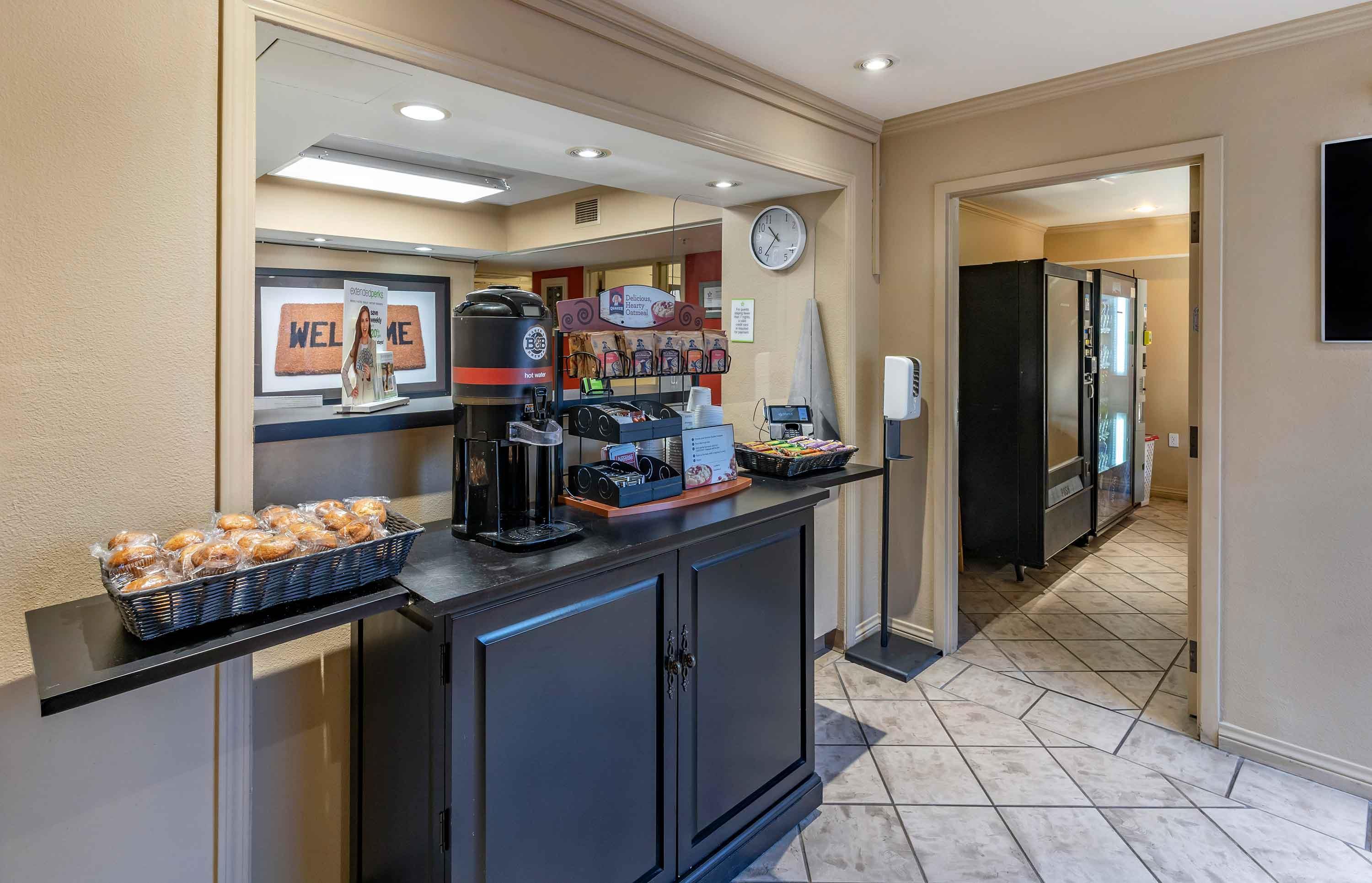Free Grab-and-Go Breakfast | Extended Stay America Suites San Francisco San Carlos