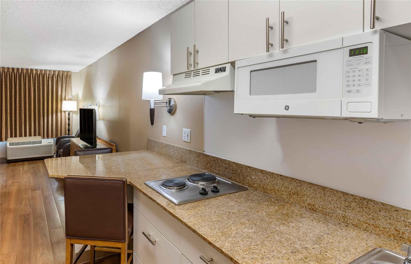 EXTENDED STAY AMERICA SUITES-guestroom-Guest Room,Guest Room Amenity,Kitchen/Kitchenette,On-Site.jpg