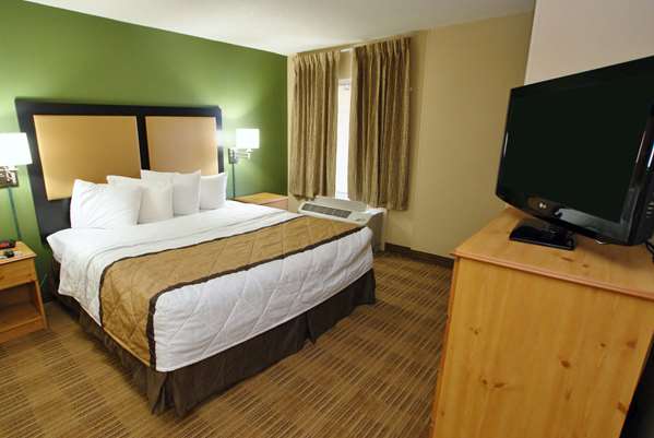  - Extended Stay America Suites Sorrento Mesa San Diego - I-805, Exits 27 & 27A