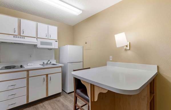  - Extended Stay America Suites South Aurora