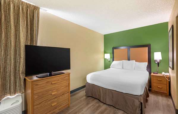  - Extended Stay America Suites South - I-25, Exit 197