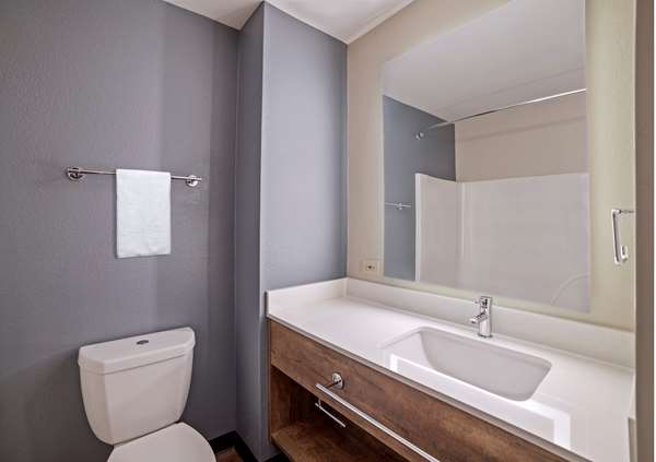  - Extended Stay America Suites 33rd Street Doral