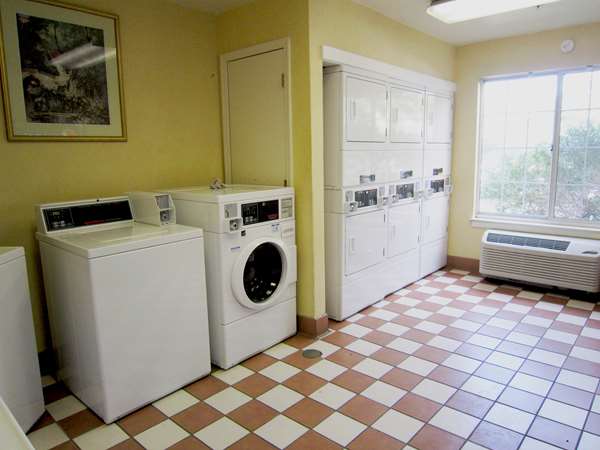 Amenities - Extended Stay America Suites Carillon Park Clearwater