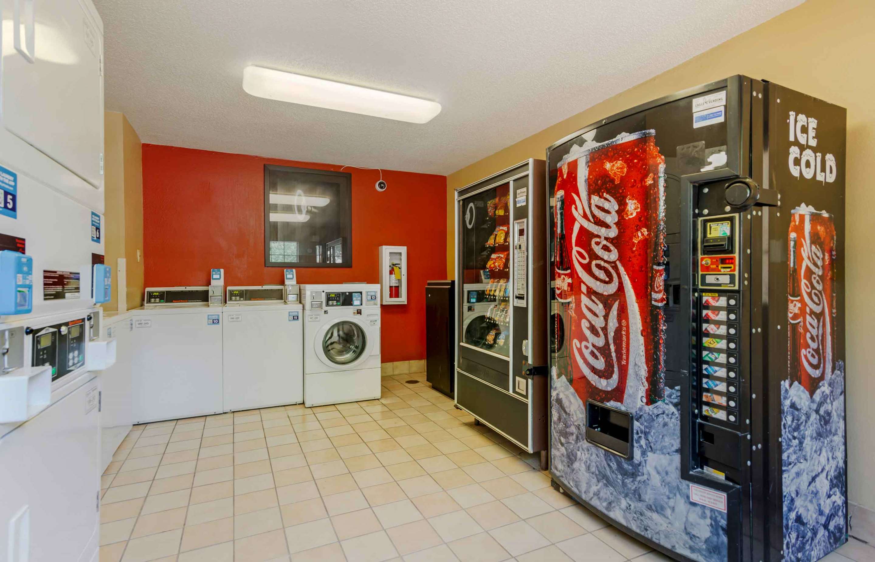 On-Premise Guest Laundry | Extended Stay America Suites - Atlanta - Cumberland Mall