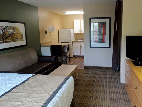  - Extended Stay America Suites Hammond Drive Atlanta