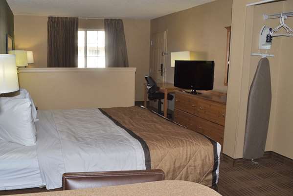  - Extended Stay America Suites Hammond Drive Atlanta