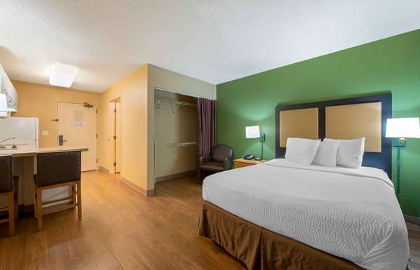  - Extended Stay America Suites Convention Center Schaumburg