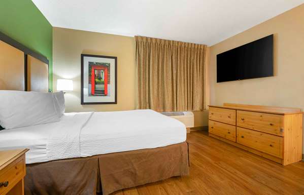  - Extended Stay America Suites Convention Center Schaumburg