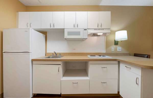  - Extended Stay America Suites Convention Center Schaumburg