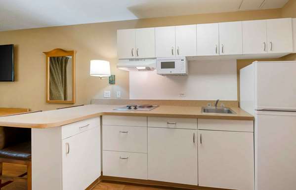  - Extended Stay America Suites Convention Center Schaumburg