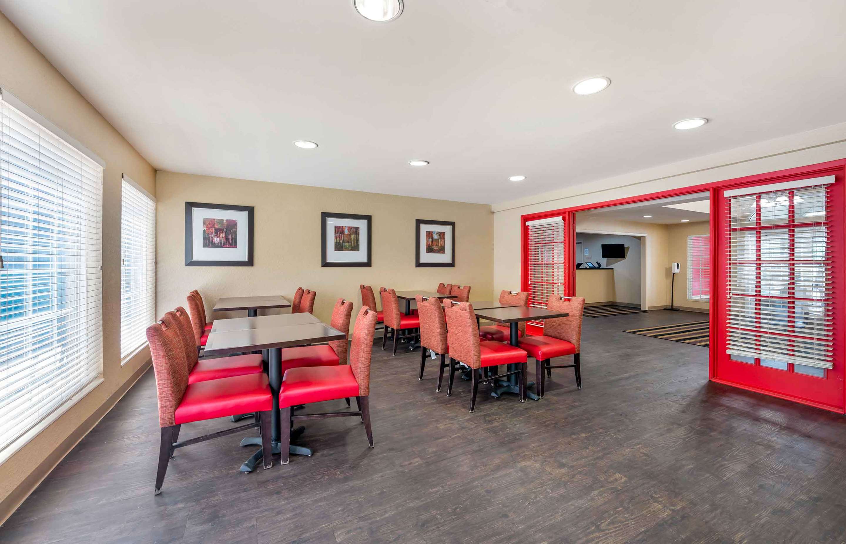 Free Grab-and-Go Breakfast | Extended Stay America Suites Indianapolis West 86th St