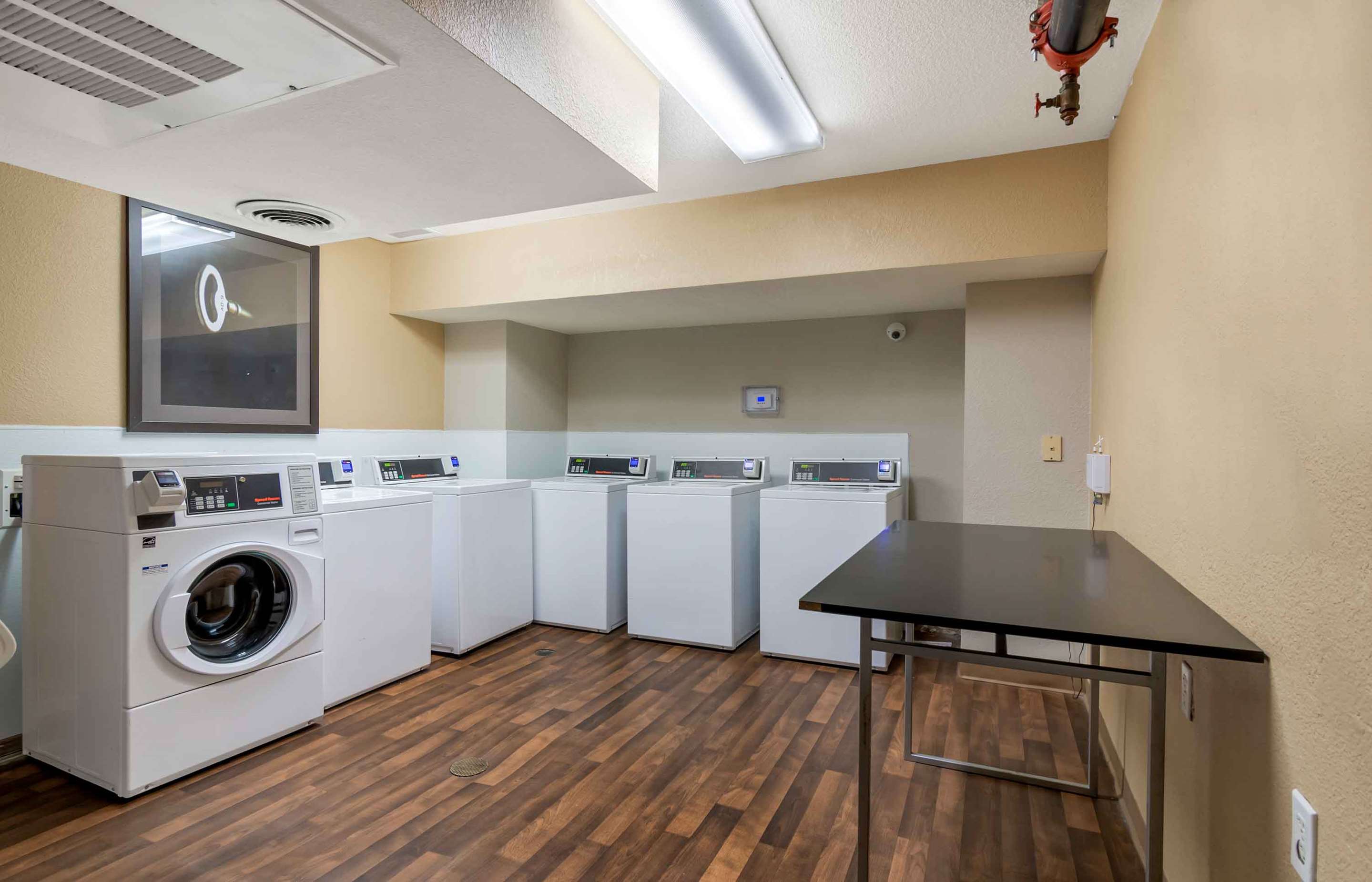 On-Premise Guest Laundry | Extended Stay America Suites - Kansas City - Overland Park - Nall Ave