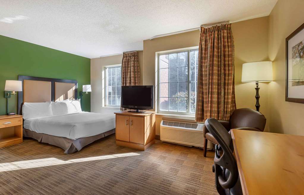 EXTENDED STAY AMERICA SUITES-guestroom-Guest Room,On-Site.jpg