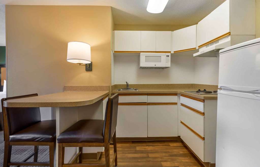 EXTENDED STAY AMERICA SUITES-guestroom-Guest Room,Guest Room Amenity,Kitchen/Kitchenette,On-Site.jpg