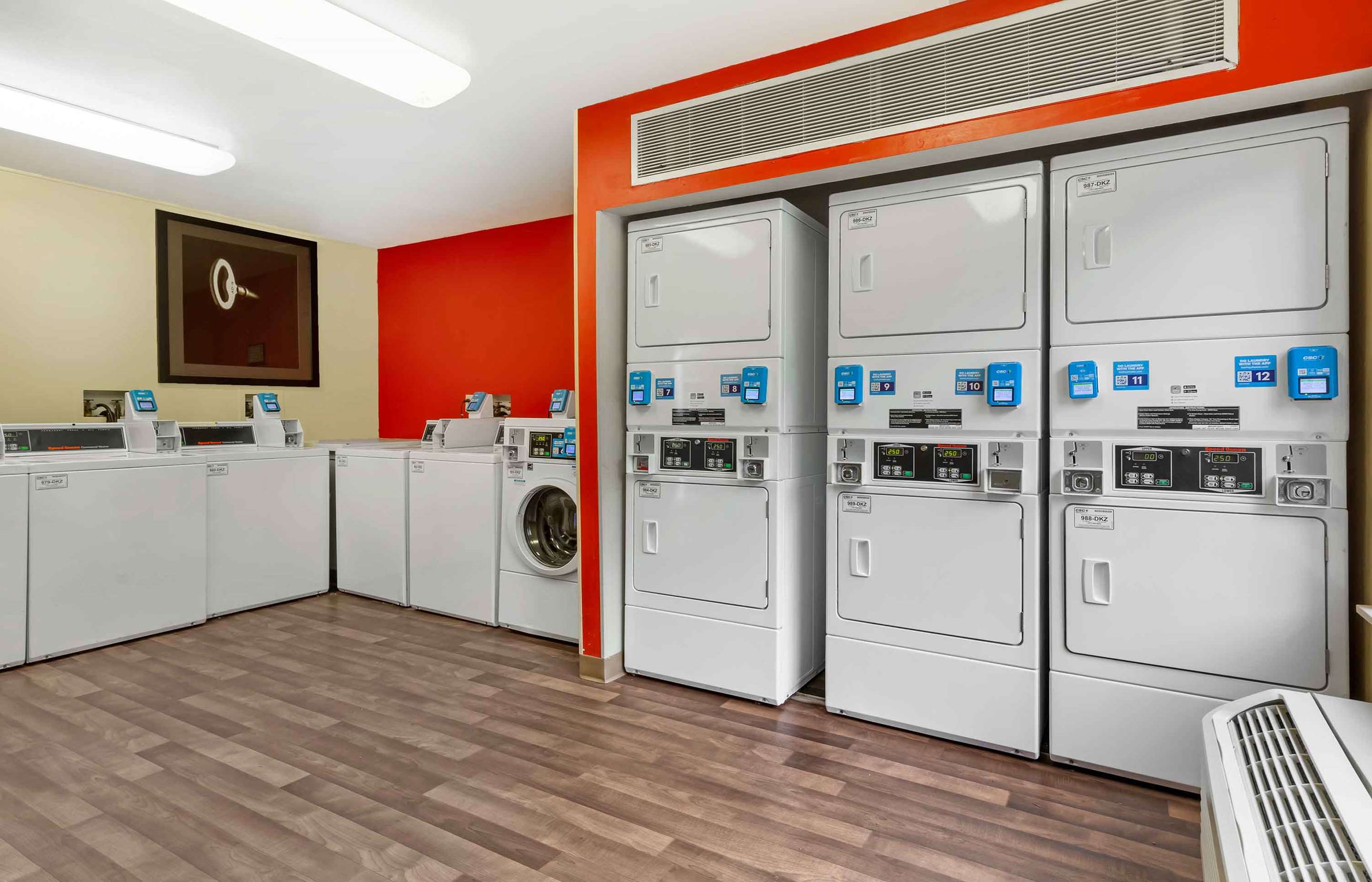 On-Premise Guest Laundry | Extended Stay America Select Suites Washington DC Germantown