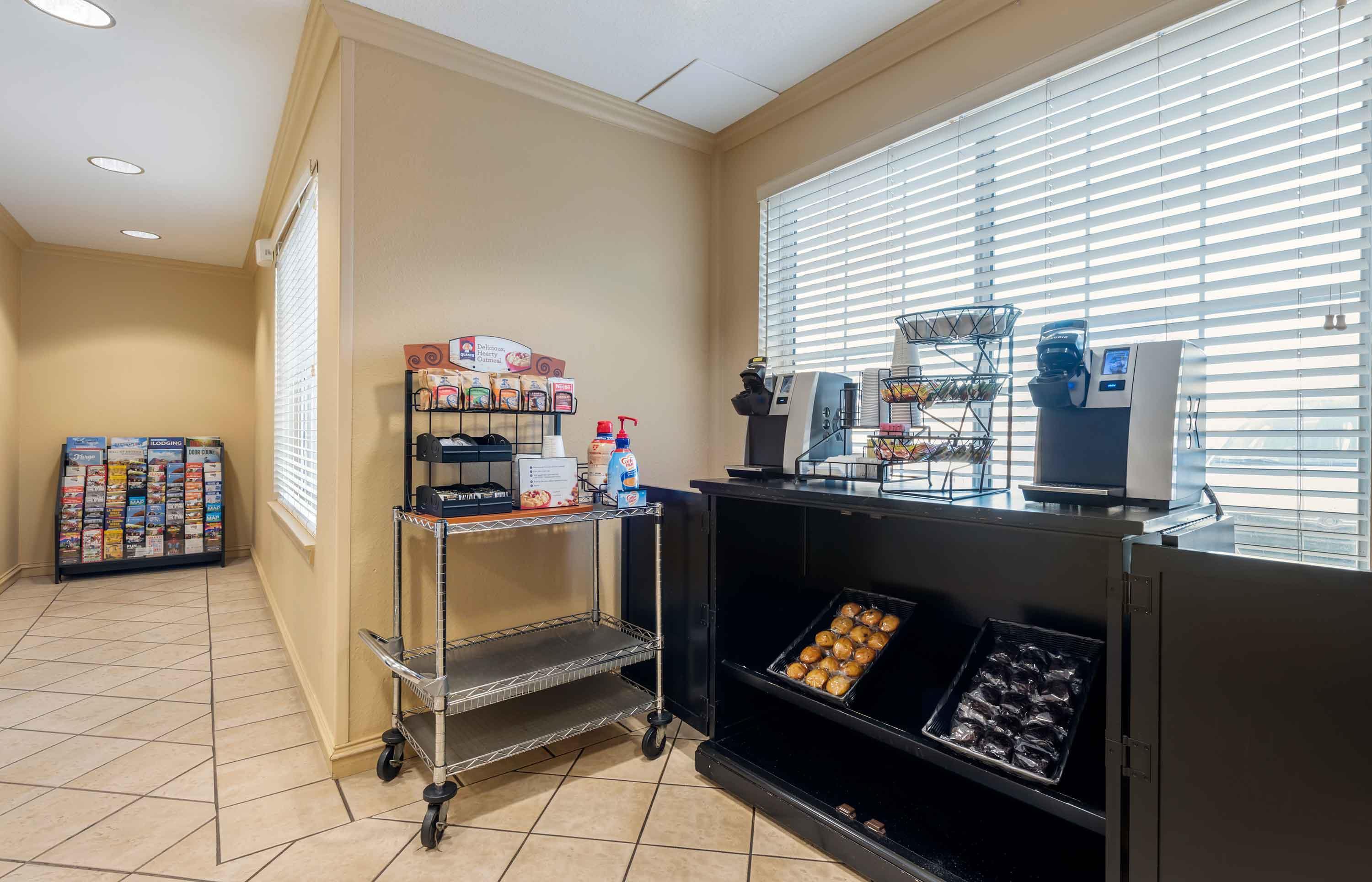 Free Grab-and-Go Breakfast | Extended Stay America Suites Eden Prairie Technology Dr
