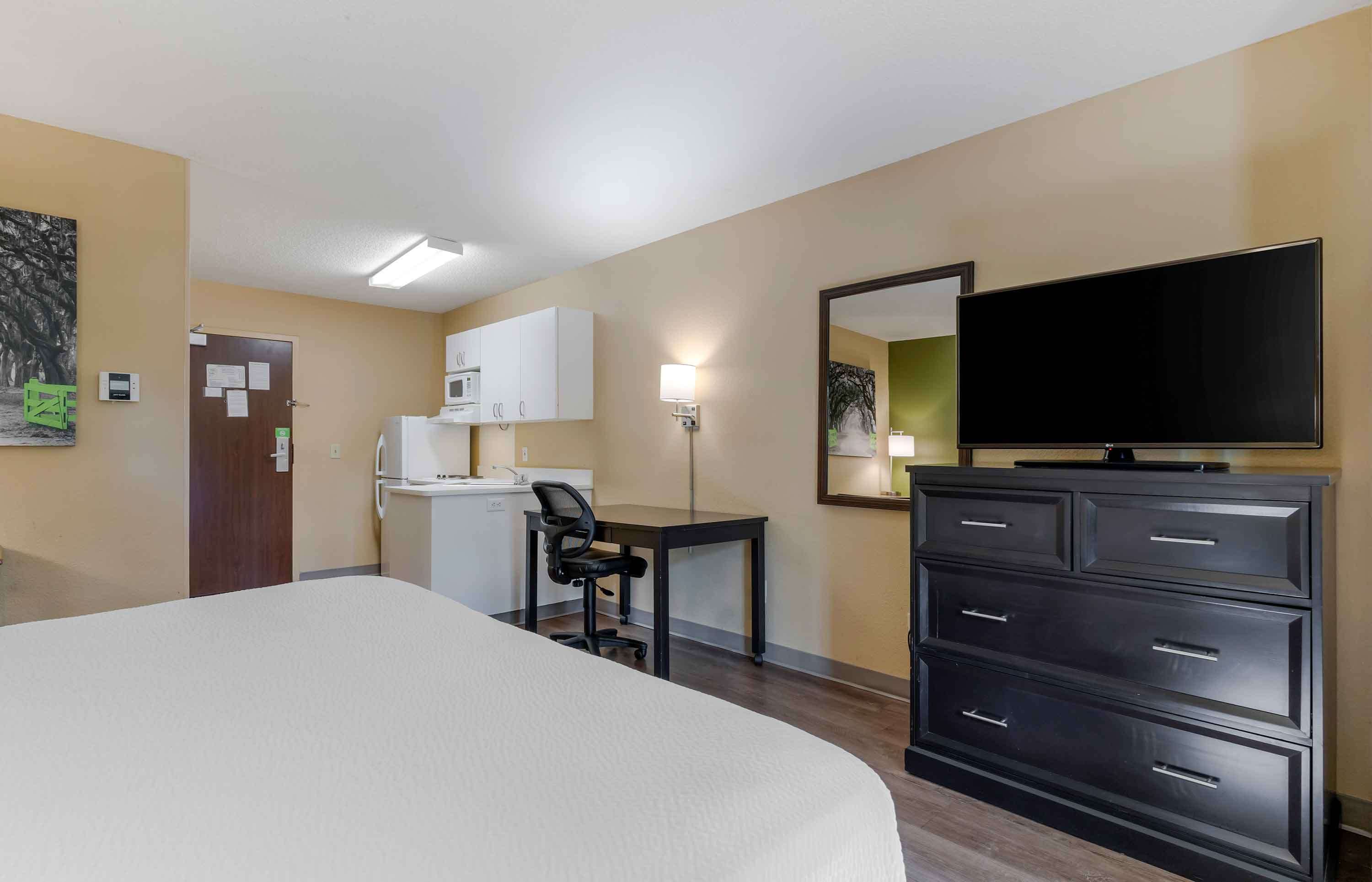 Extended Stay America - Kansas City - Country Club – Kansas City, MO