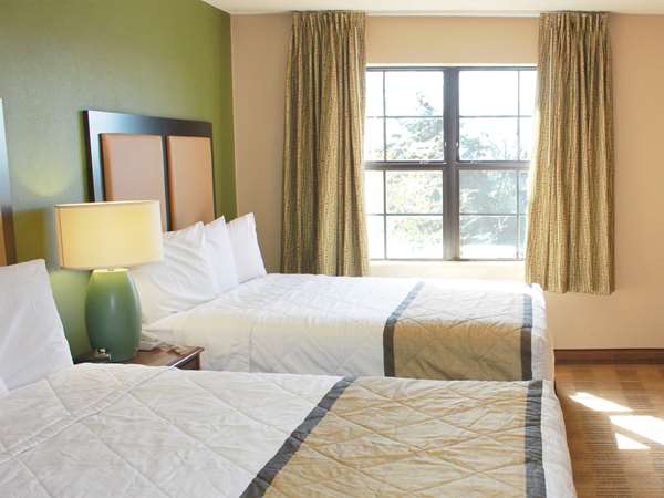  - Extended Stay America Suites Tiffany Springs KC - I-29, Exit 10