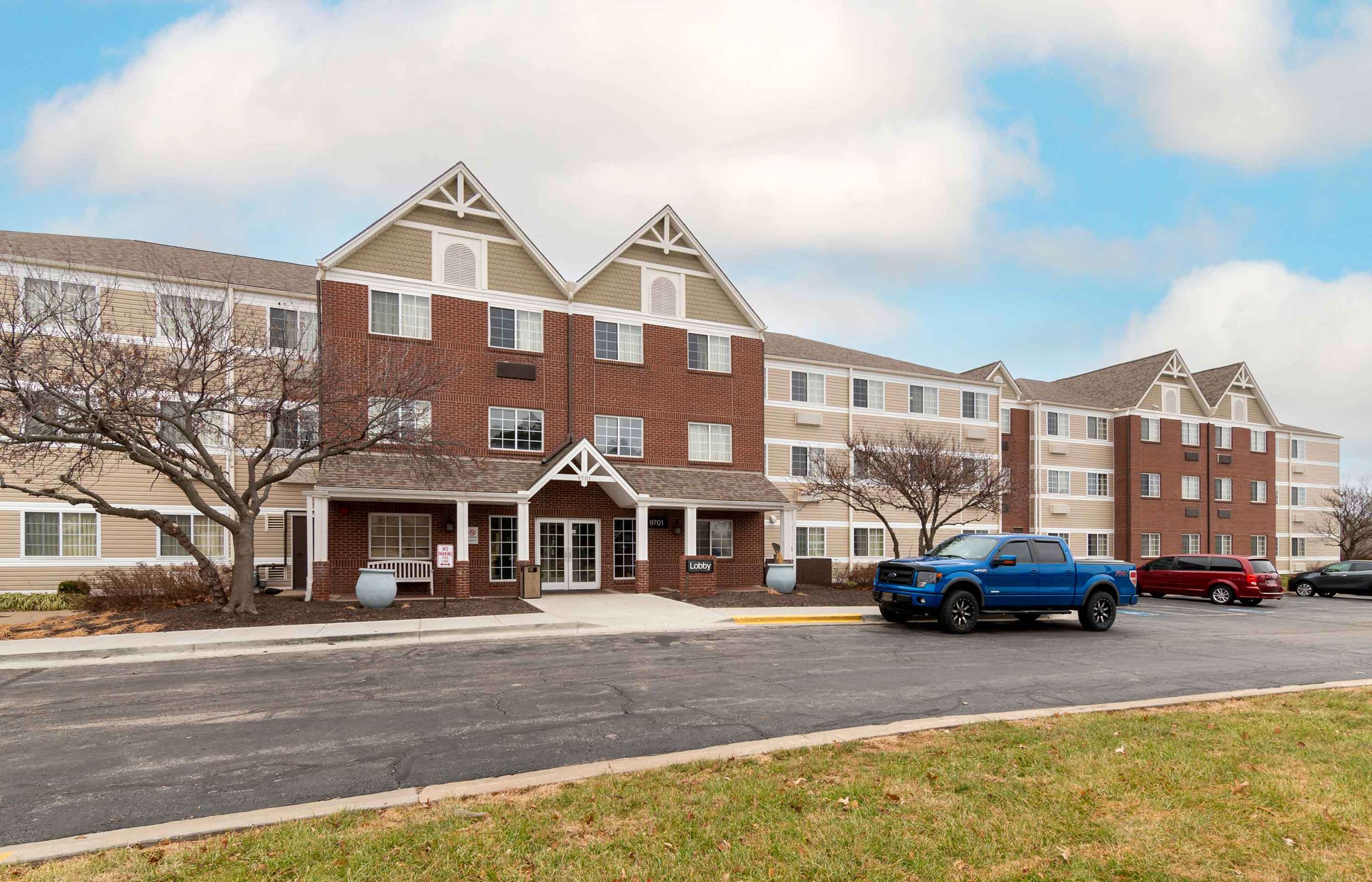 Exterior | Extended Stay America Suites Kansas City Airport Tiffany Spr