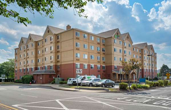 Exterior view - Extended Stay America Suites Secaucus - I-95, Exit 17
