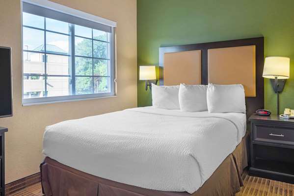  - Extended Stay America Suites Secaucus - I-95, Exit 17