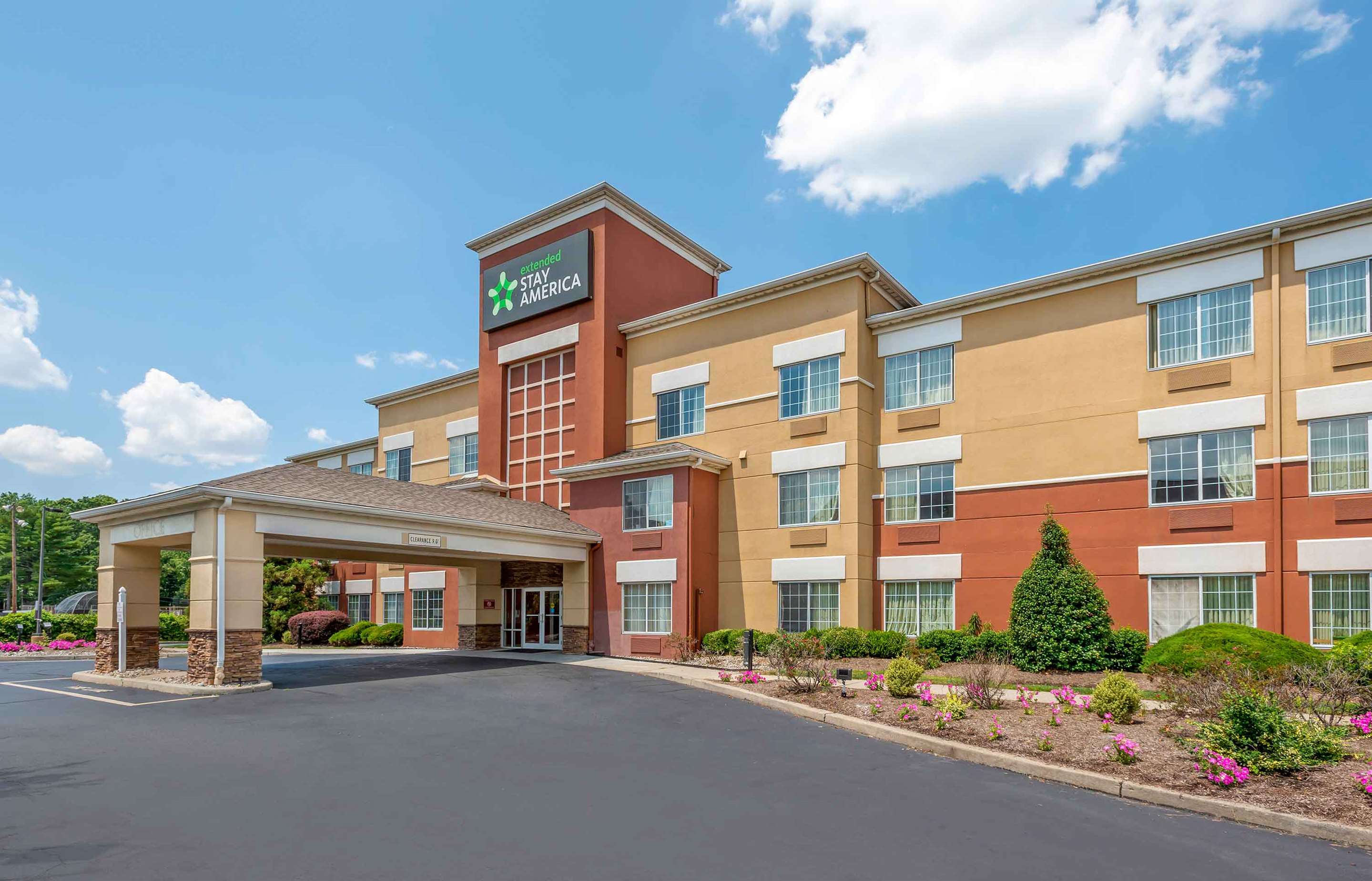 Exterior | Extended Stay America Suites Newark Woodbridge