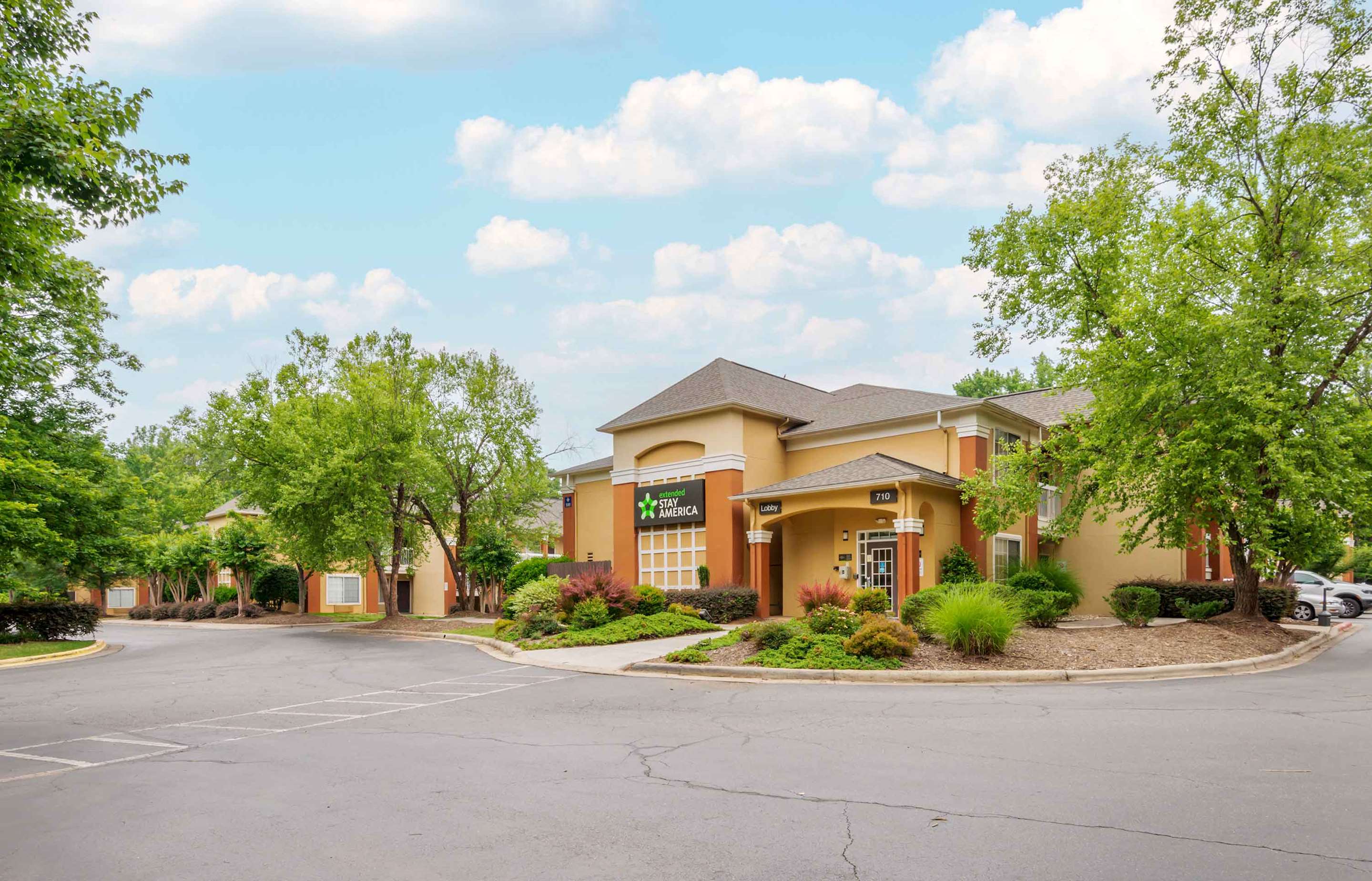 Exterior | Extended Stay America Suites - Charlotte - Airport