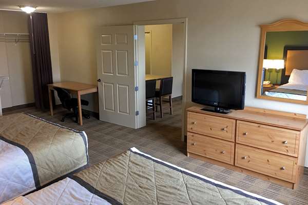  - Extended Stay America Suites Airport North Olmsted - I-480, Exit 6