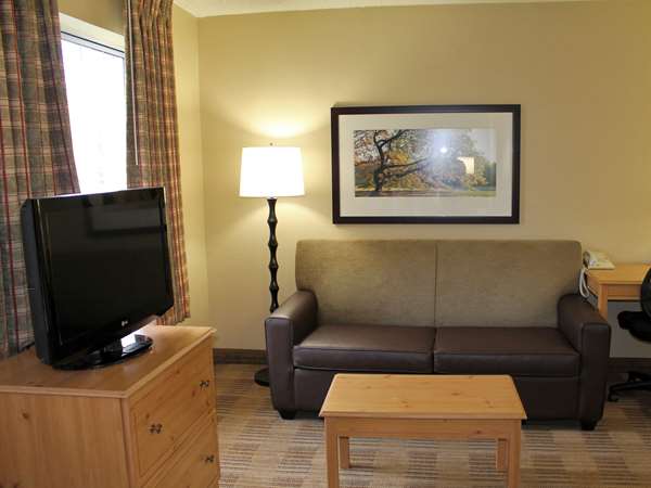  - Extended Stay America Suites North Beachwood - I-271, Exit 29