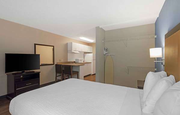  - Extended Stay America Suites Airport Memphis