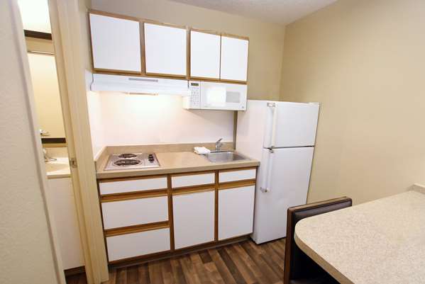  - Extended Stay America Suites Airport Nashville - I-40, Exit 215