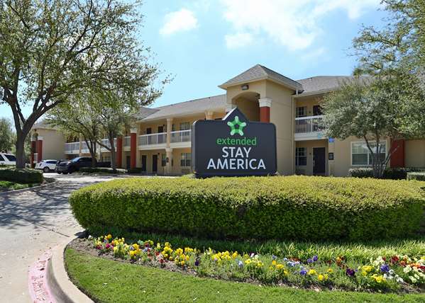Exterior view - Extended Stay America Suites Medical Center Fort Worth - I-30, Exit 12A