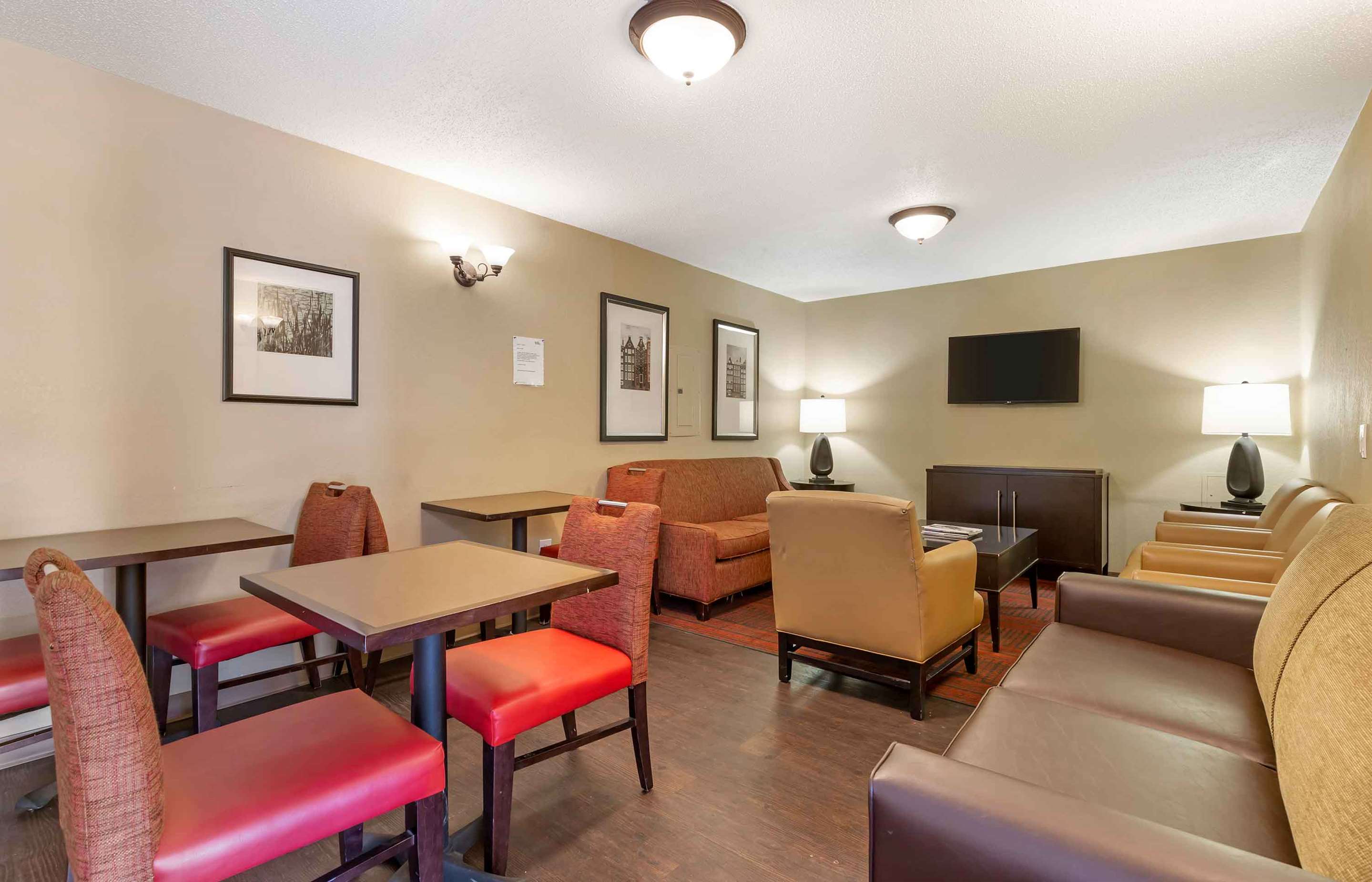 Free Grab-and-Go Breakfast | Extended Stay America Suites Washington DC Falls Church
