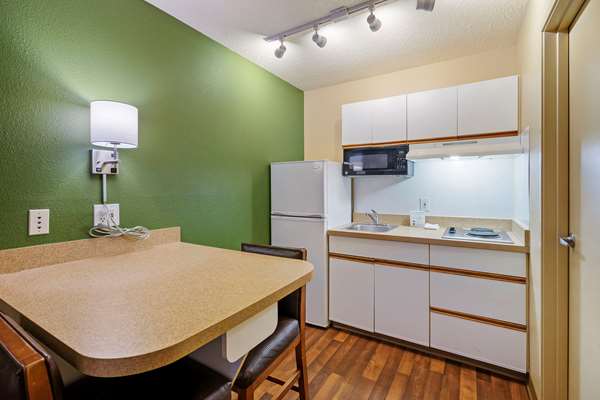  - Extended Stay America Suites Reston