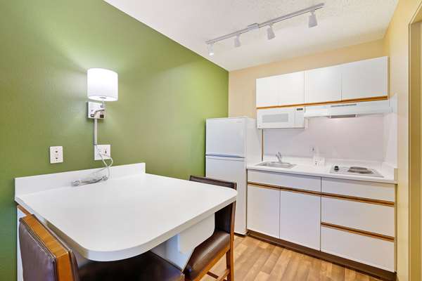  - Extended Stay America Suites Reston