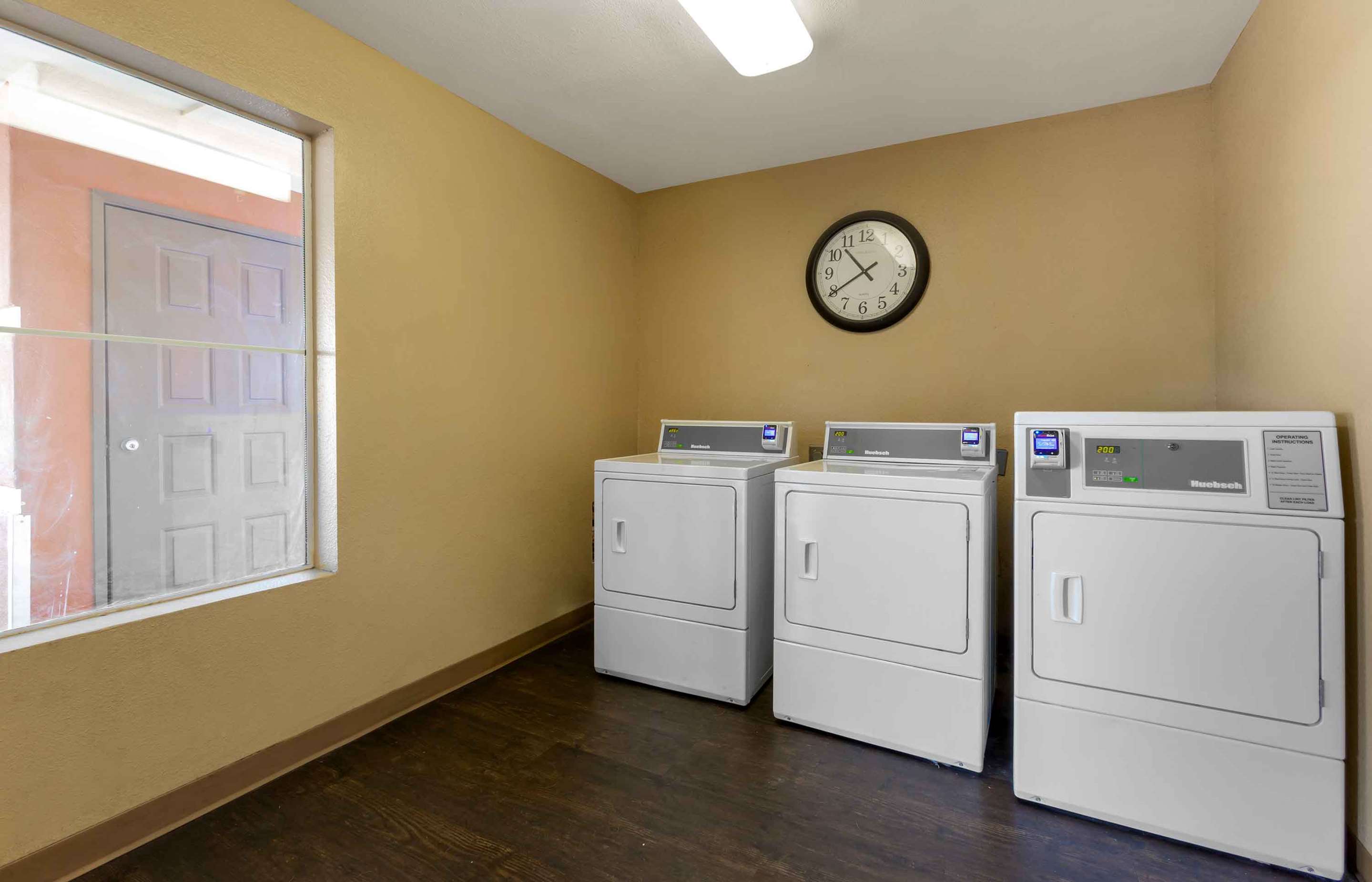 On-Premise Guest Laundry | Extended Stay America Suites - Phoenix - Chandler - E Chandler Blvd