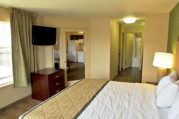 - Extended Stay America Suites Deerwood Jacksonville