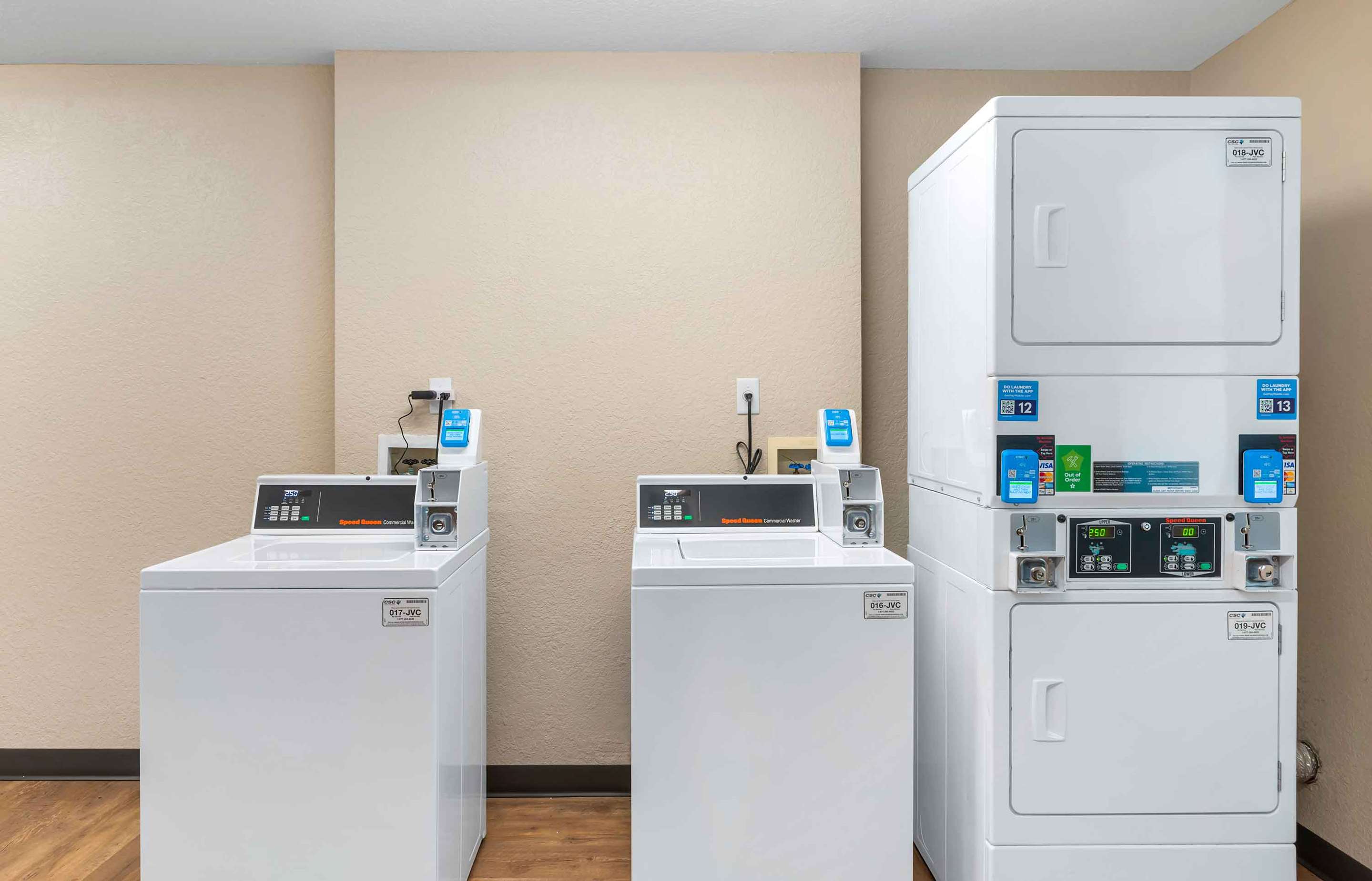 On-Premise Guest Laundry | Extended Stay America Premier Suites - Fort Lauderdale - Cypress Creek - Park North