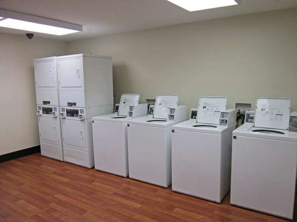  - Extended Stay America Suites Summit Tower Blvd Orlando - I-4, Exit 90