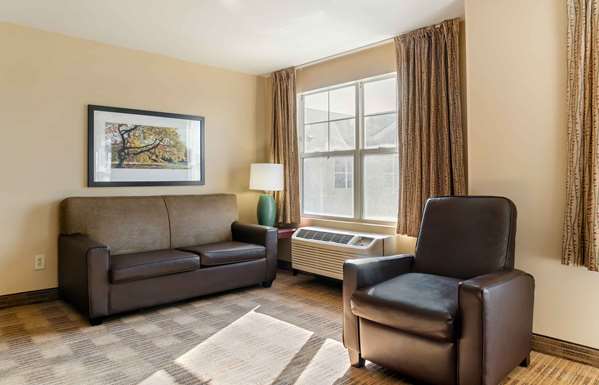  - Extended Stay America Suites Southern Avenue Indianapolis - I-74 & I-465, Exit 11